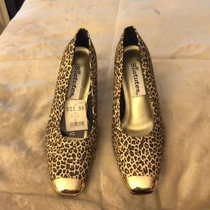 Leopard print heels w/ gold on heel, brand new